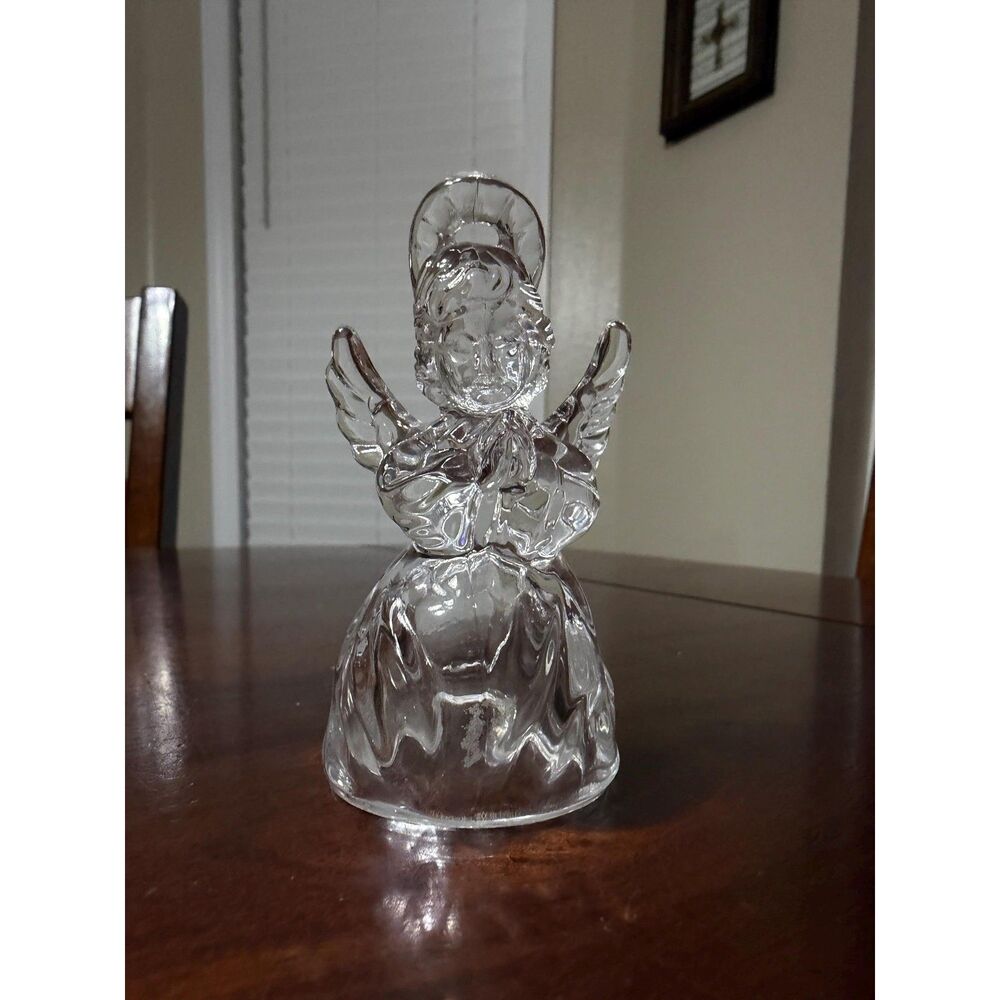 1990s Mikasa German crystal praying angel ornament/figurine